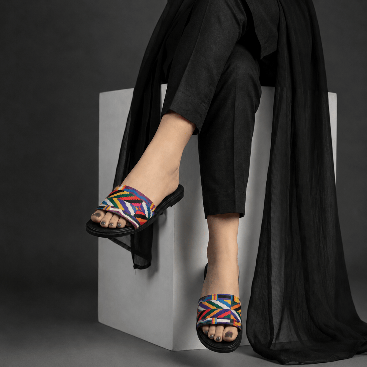 Aztec Black Slipper - Fivo