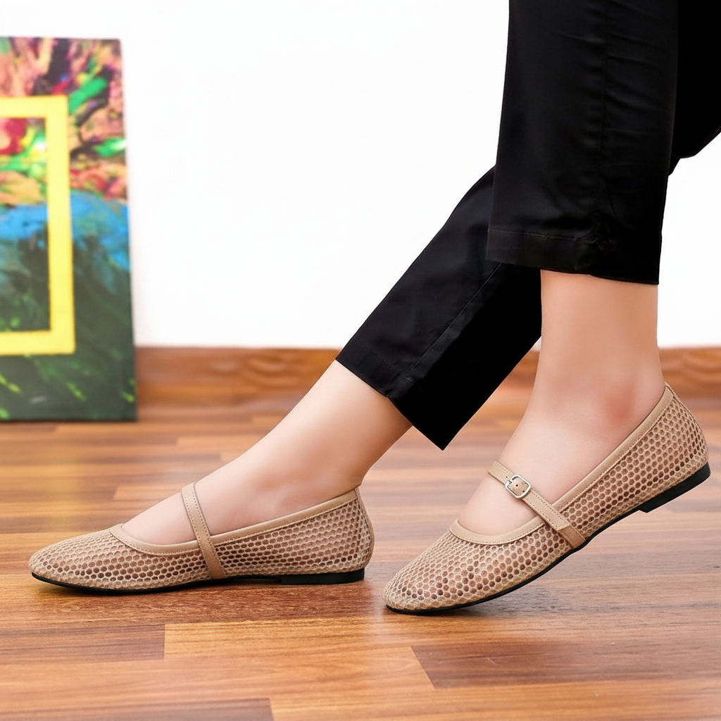 Black Sole Mary Jane Flat