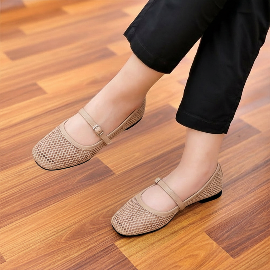 Black Sole Mary Jane Flat