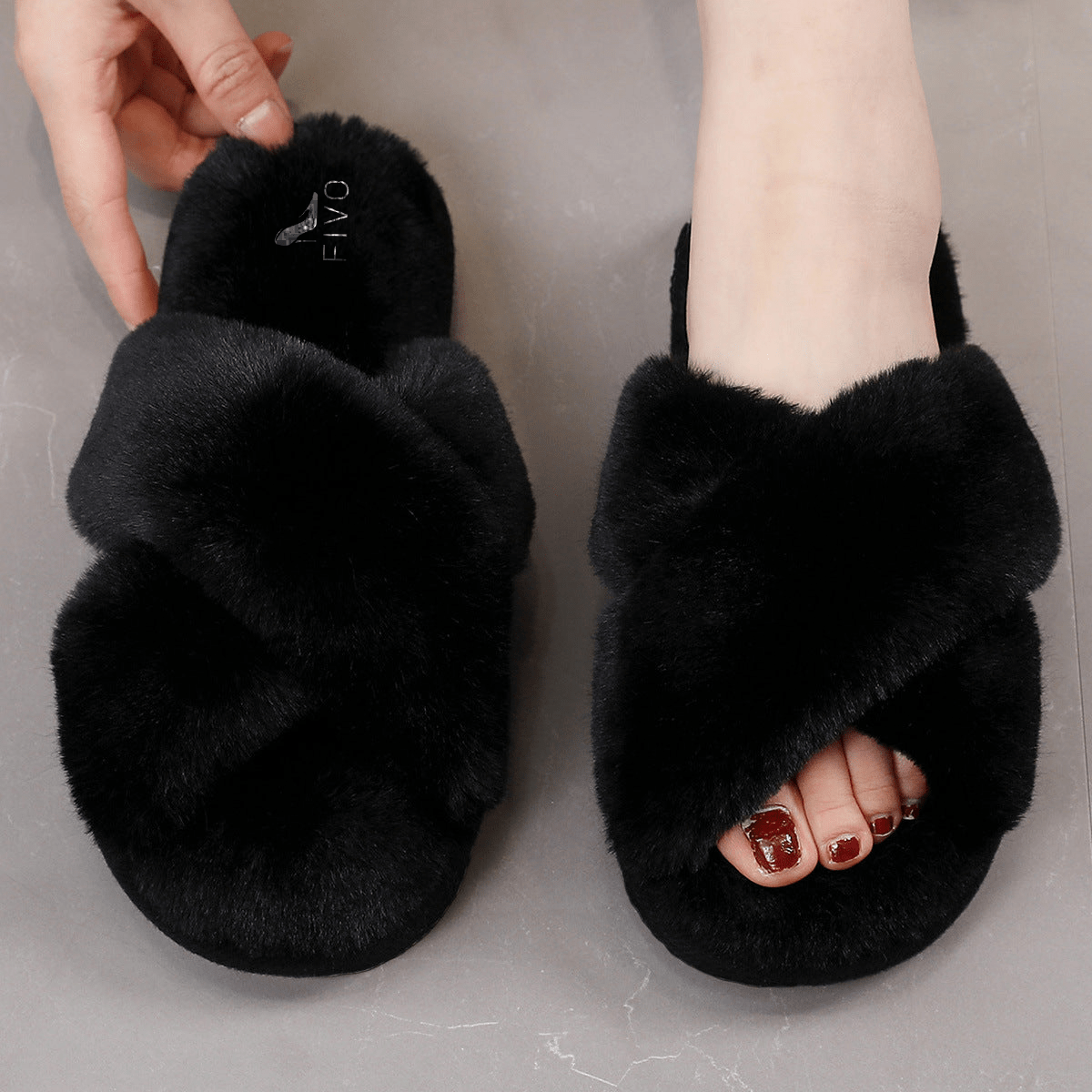 Fulffy Slippers - Fivo