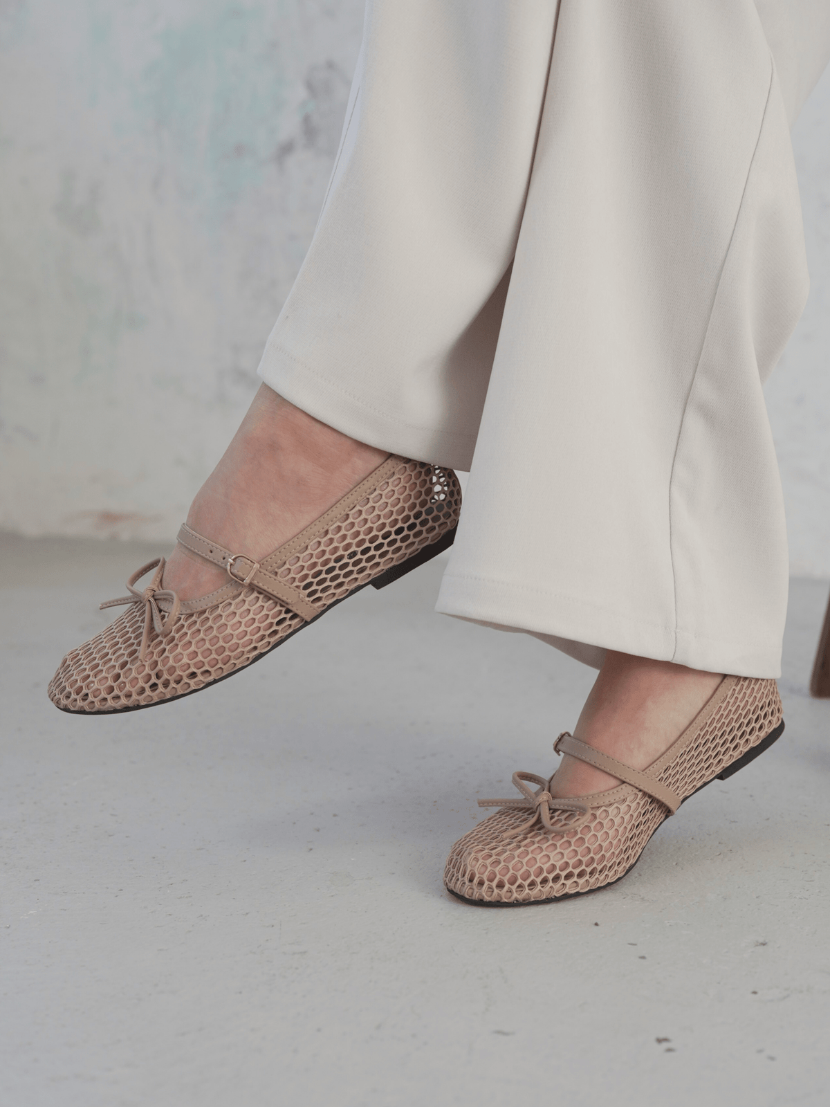Luna Bow Flat Beige - Fivo
