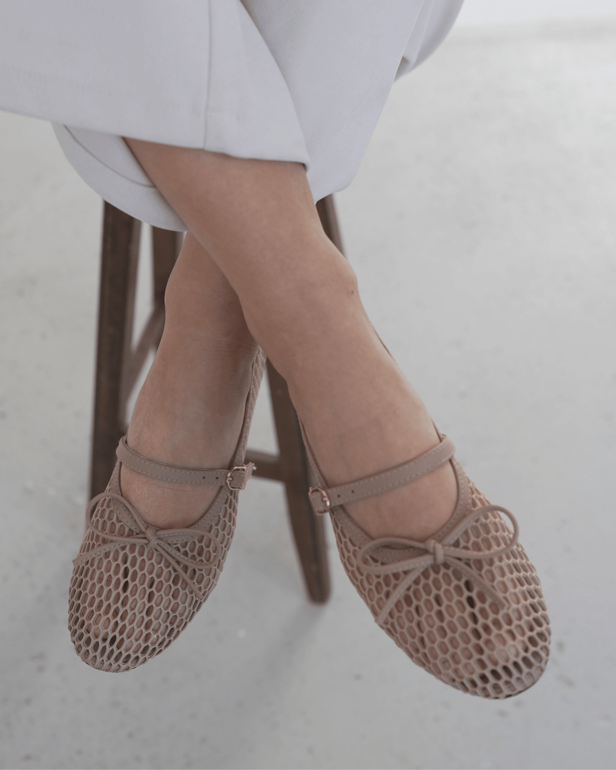 Luna Bow Flat Beige - Fivo